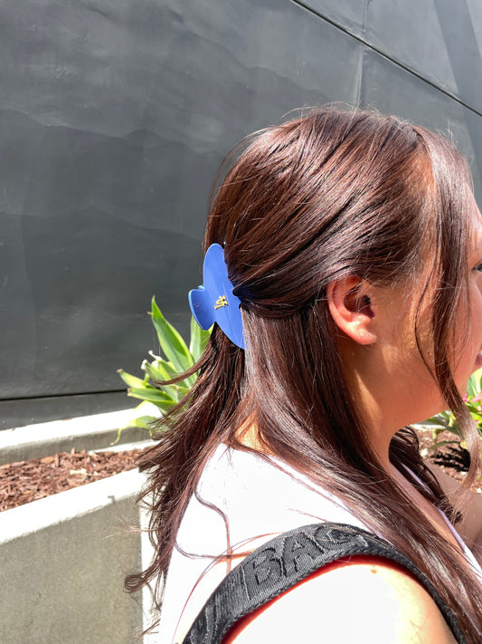 La Hair Clip