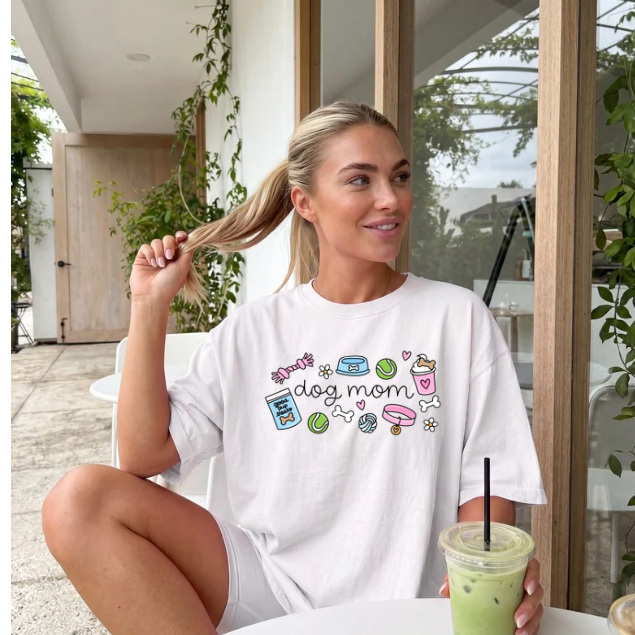 Dog Mom Tee