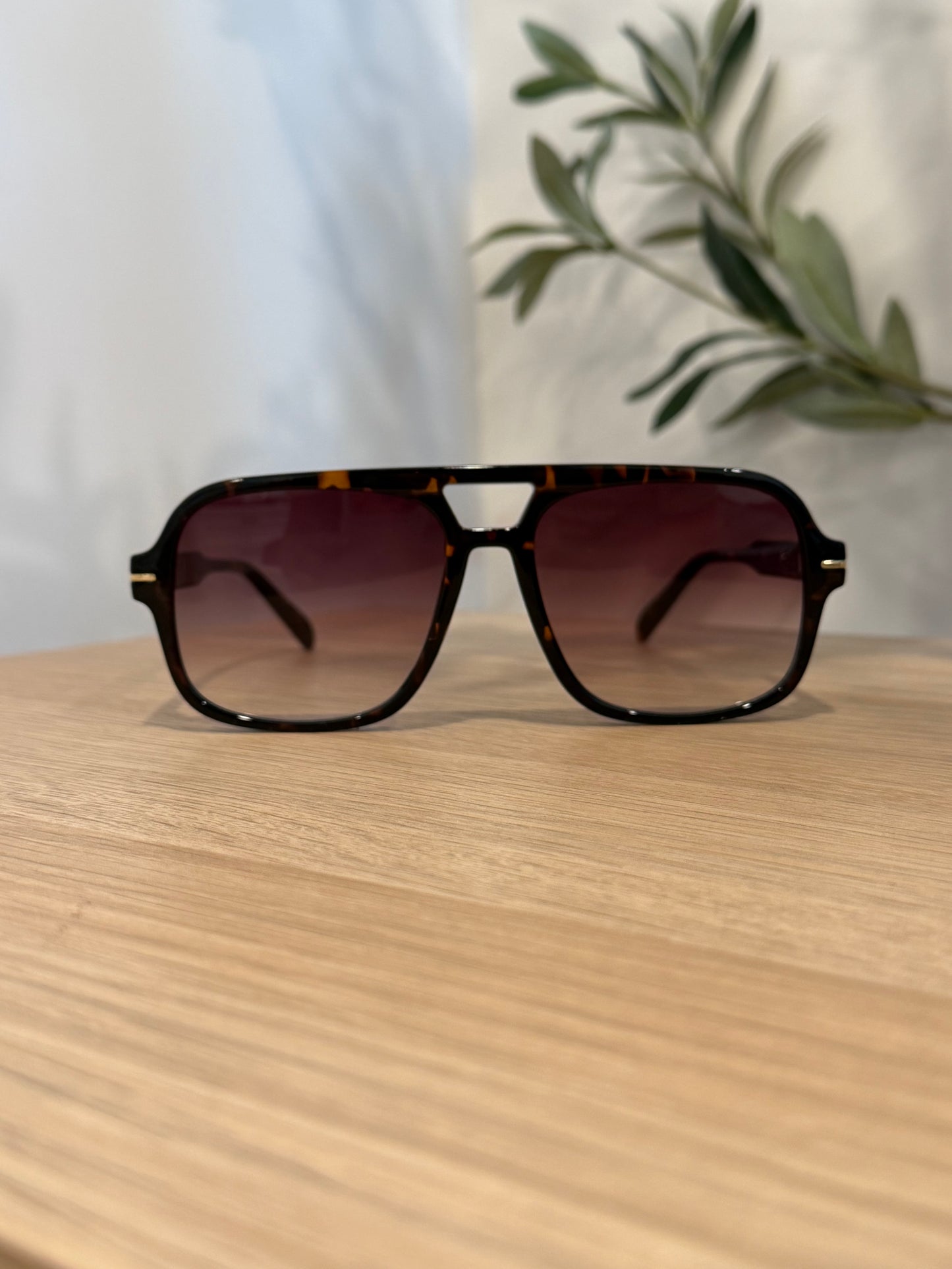 Natalie Oversized Aviator Sunglasses - Brown